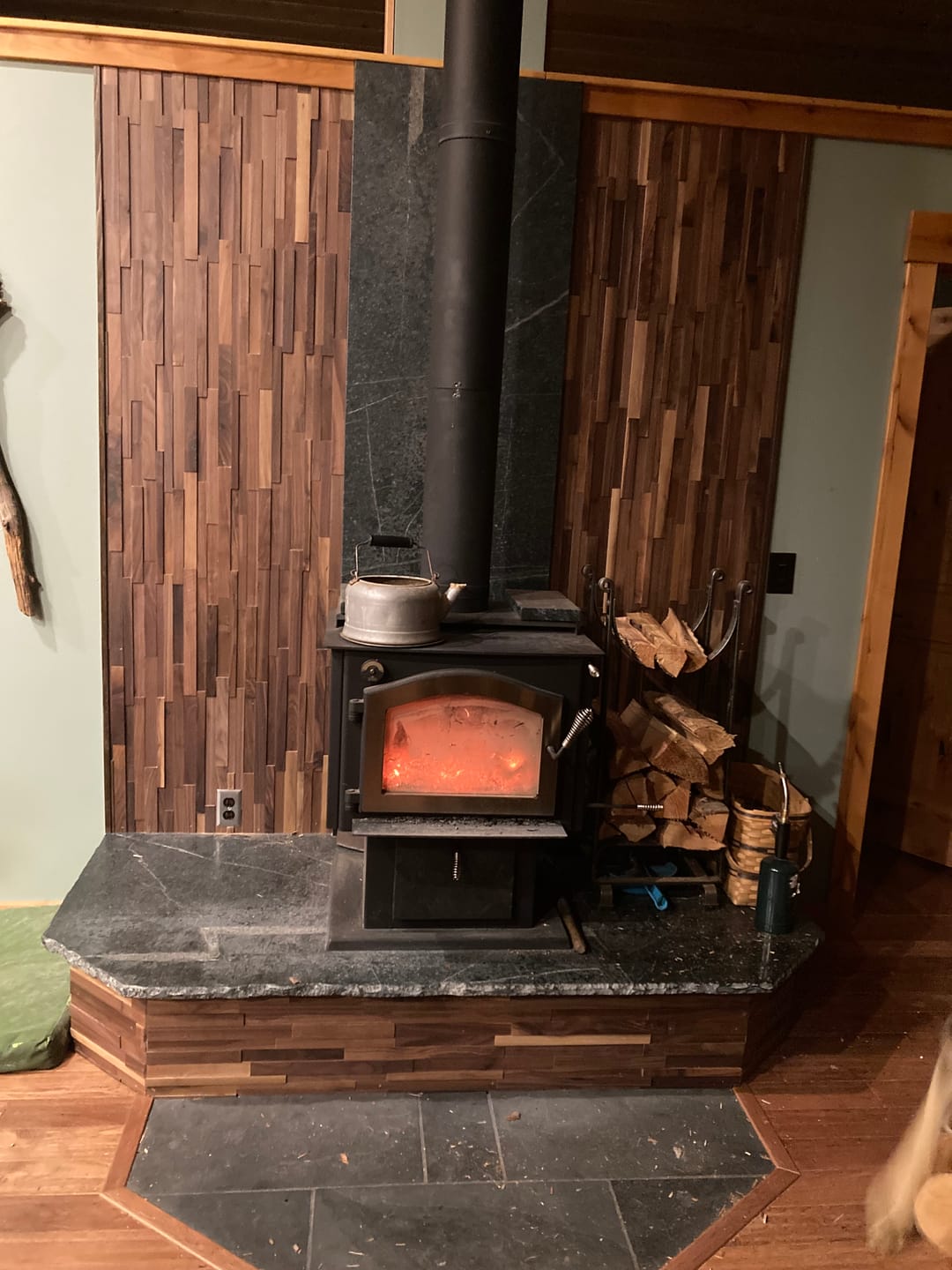 Customer photo review of 3D Stacked Natural Walnut