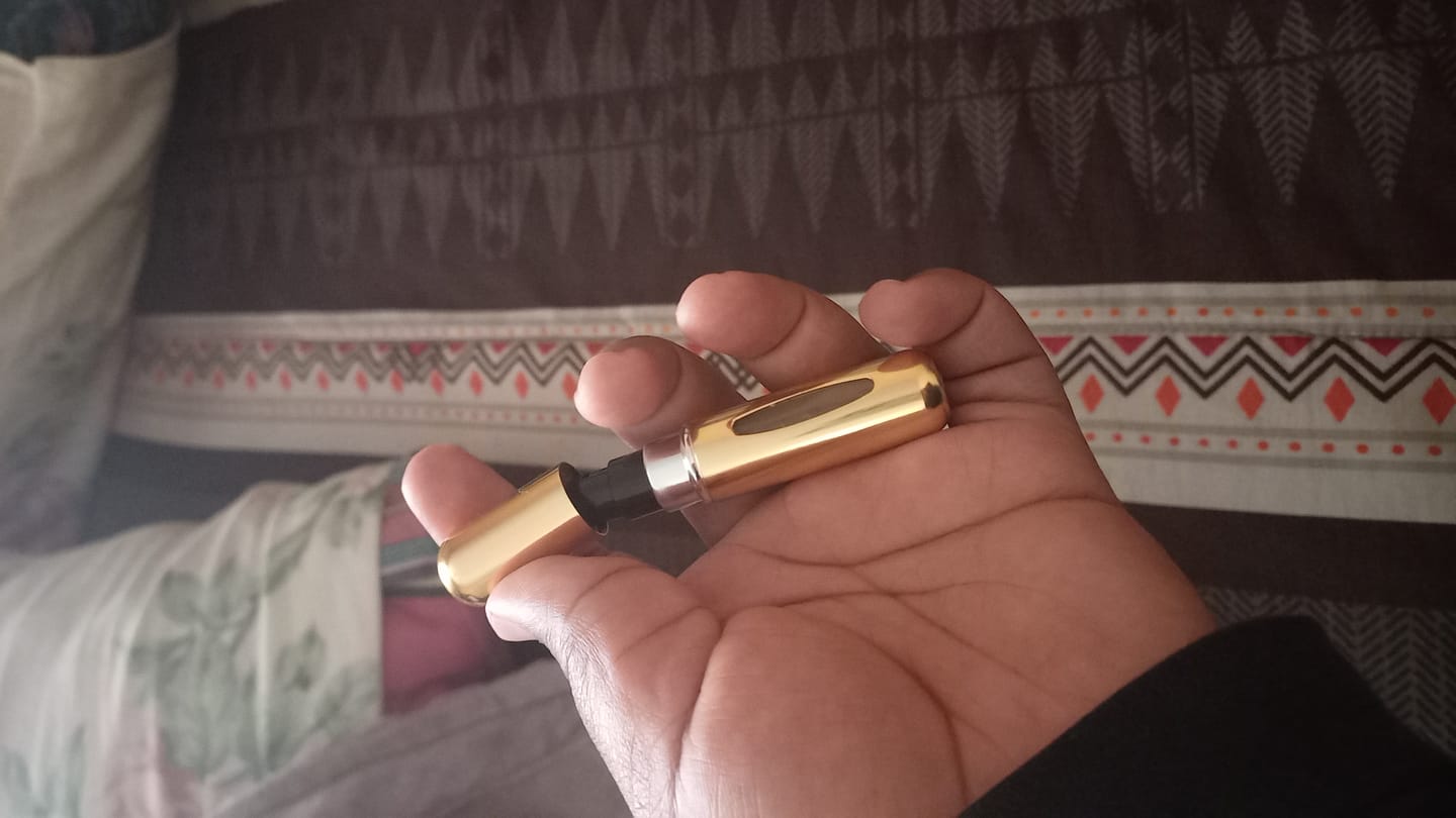 Customer photo review of Refillable Mini Perfume Spray Bottle - 5ml capacity