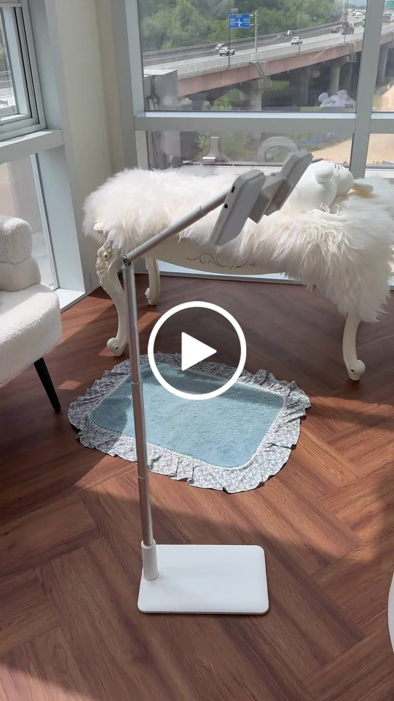 Customer video review of FlexiStand®