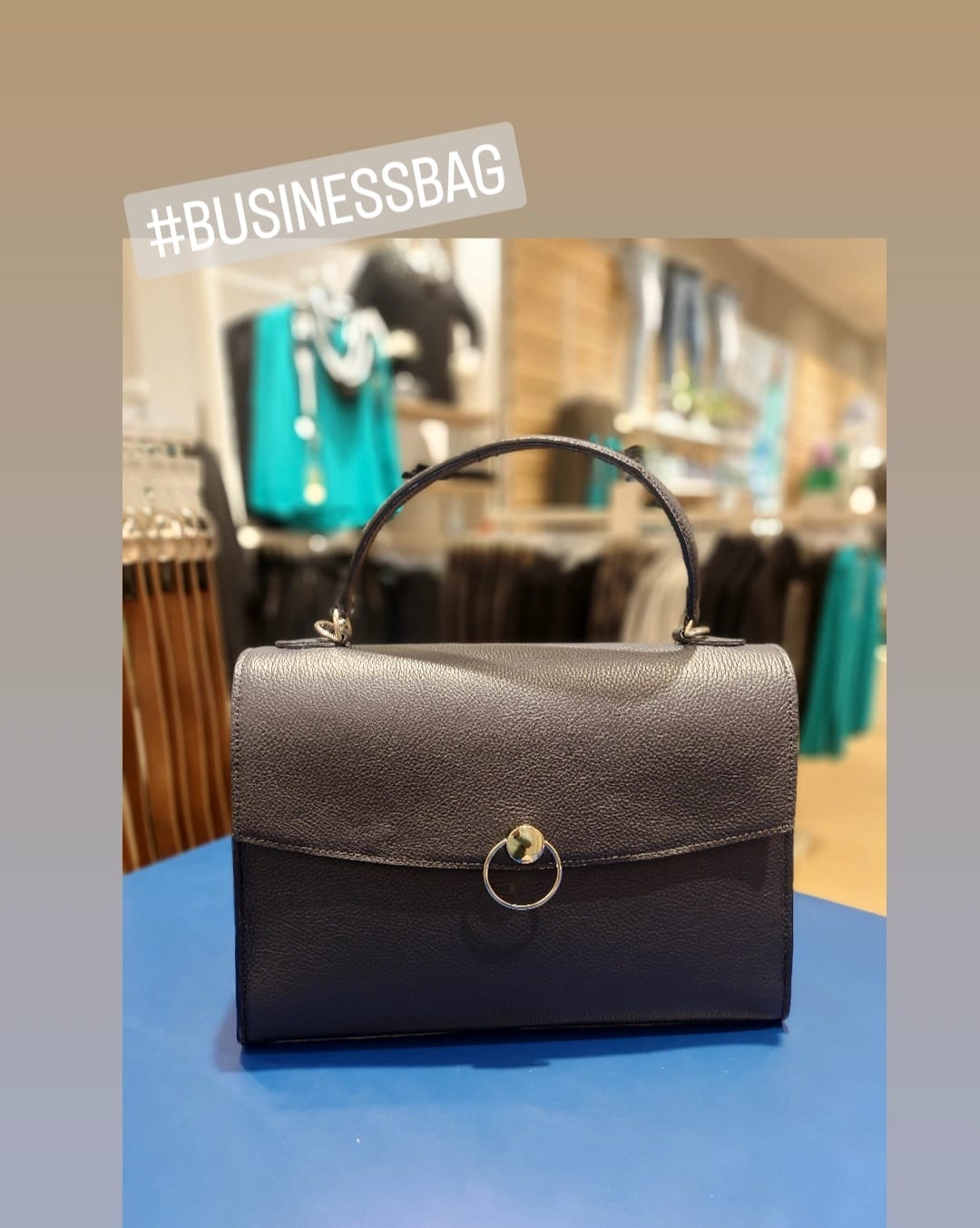 Customer photo review of DIY-Box: The Business Bag *Runde Klappe*
