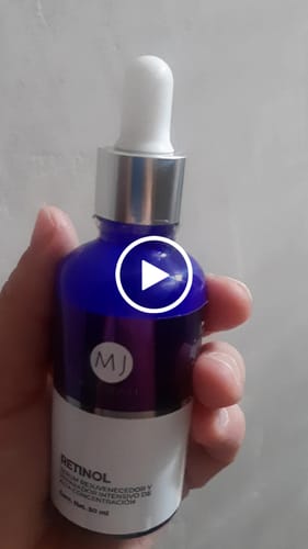 Customer video review of Serum Retinol Vitamina E, D, A, B Y Acido Hialuronico