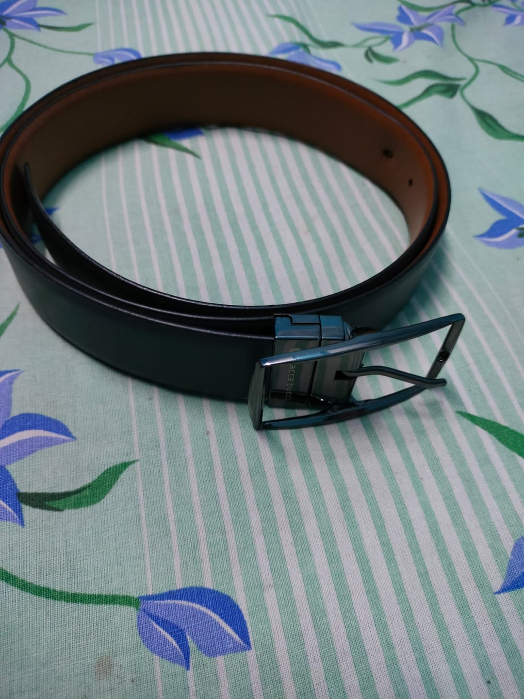 Customer photo review of Bacca Bucci Reversible Genuine leather Classic Dress belt for Men-Black & Brown