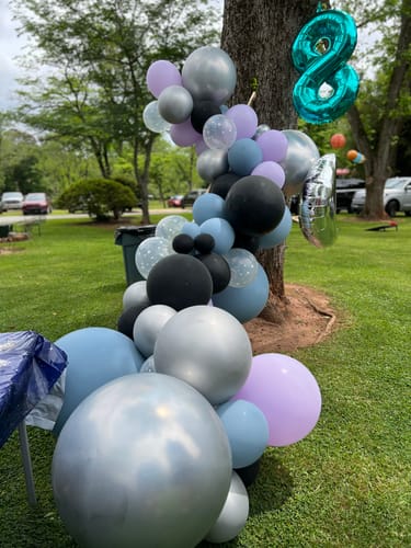 Customer photo review of Custom Balloon Garland Kit