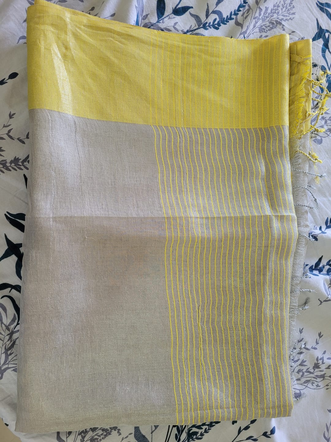 Customer photo review of Silver & Yellow Handloom Linen Zari Sari