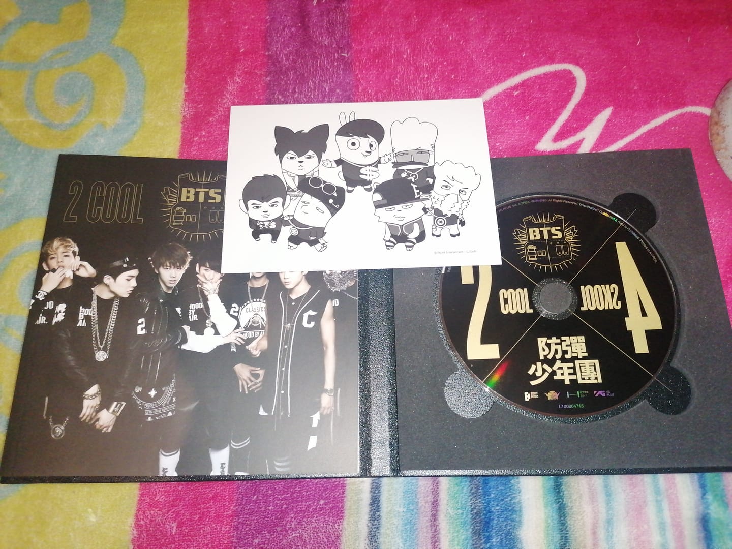 Customer photo review of BTS - 1ST SINGLE ALBUM 2 COOL 4 SKOOL