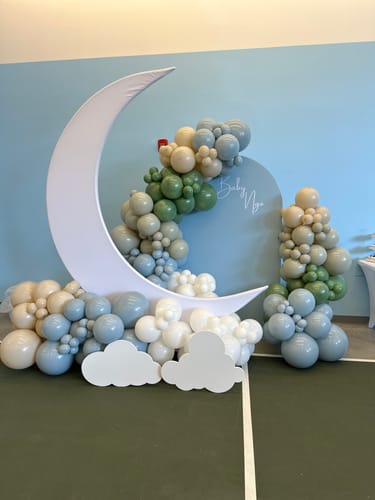 Customer photo review of 6.5ft Portable Crescent Moon Shape Stand for Baby Showers & Birthday & Wedding Events