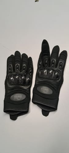 Customer photo review of Tactical Carbon Einsatzhandschuh - SCHWARZ