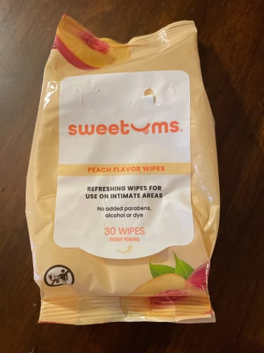 Customer photo review of Peach Scented Unflavored Daily Wipes