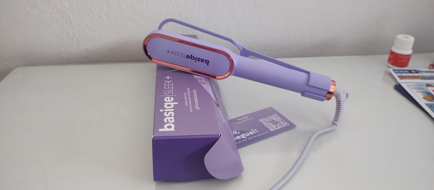 Customer photo review of SLEEK PLUS | Escova Alisadora + Clip Finalizador