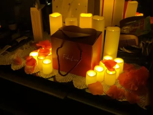 Customer photo review of Eternal Rose Box - With Real Rose & Necklace