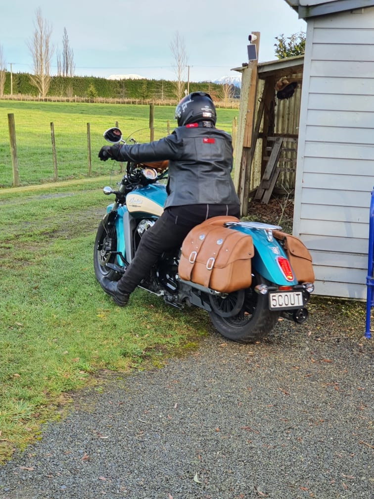 Customer photo review of Sky Rise Plain Black