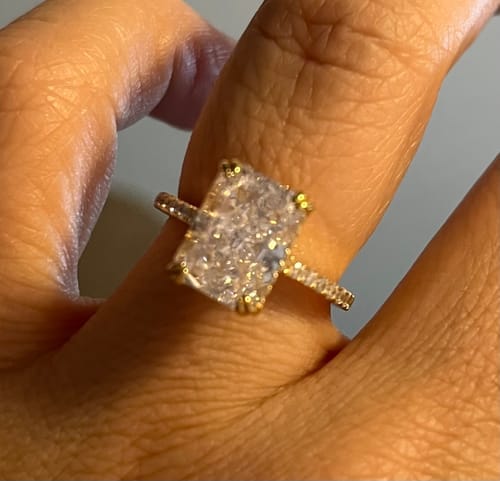 Customer photo review of S925 4.5Ct Radiant Cut Engagement Ring Moissanite/Simulated Diamond Solitaire Stackable Travel Ring For Women