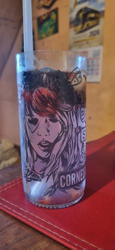 Customer photo review of Green Glass (Taylor's Version) - Juego de 6 Vasos