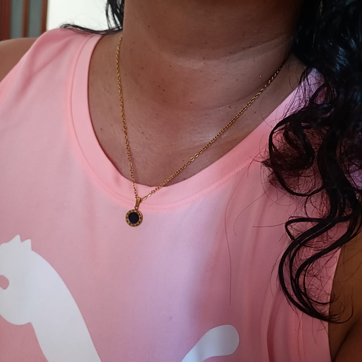 Customer photo review of Collar Medalla