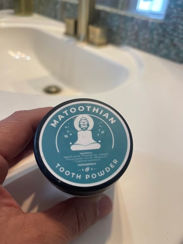 Customer photo review of Matoothian Tooth Powder