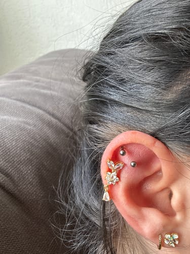 Customer photo review of Little Lotus Ohr Piercing Gold