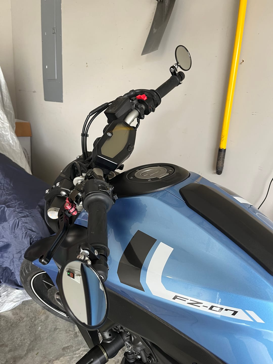 Customer photo review of Rhino Moto - Gen 1 - Threaded Mirror Mount & Mirror Kits - MT-07 (FZ-07) 2016+