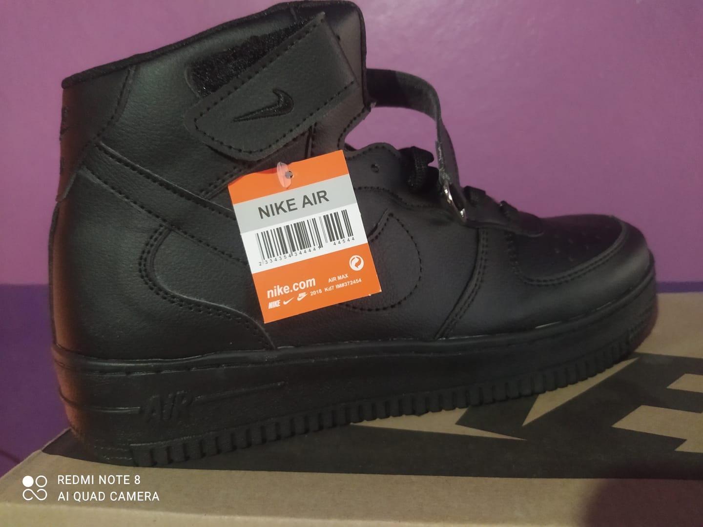 Customer photo review of Tenis 841 Negro Total