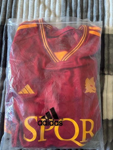 Customer photo review of MAGLIA ROMA SPQR HOME 2022/23