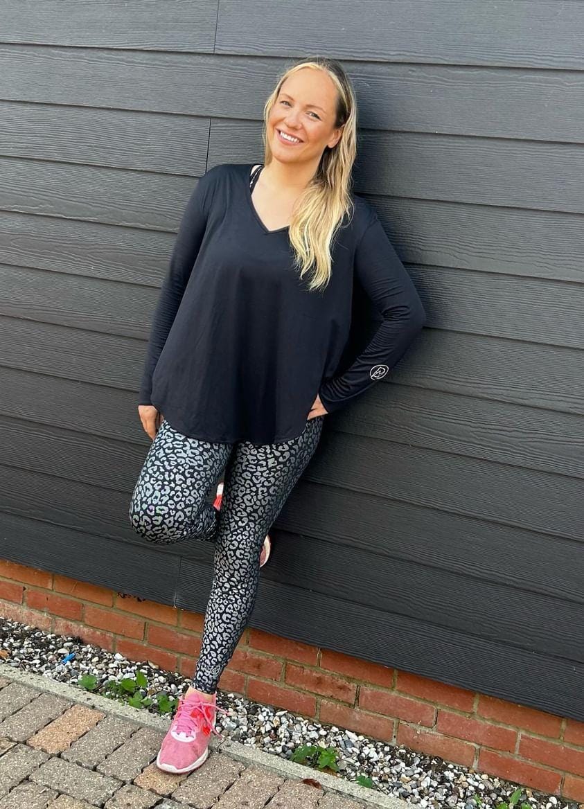 Customer photo review of PADA Knee Padded Leggings