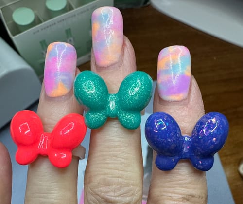 Customer photo review of G1027 Shorebreak Teal UV Changing Gel Polish