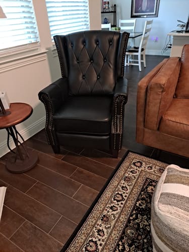 Customer photo review of Ryland Genuine Leather Manual Recliner
