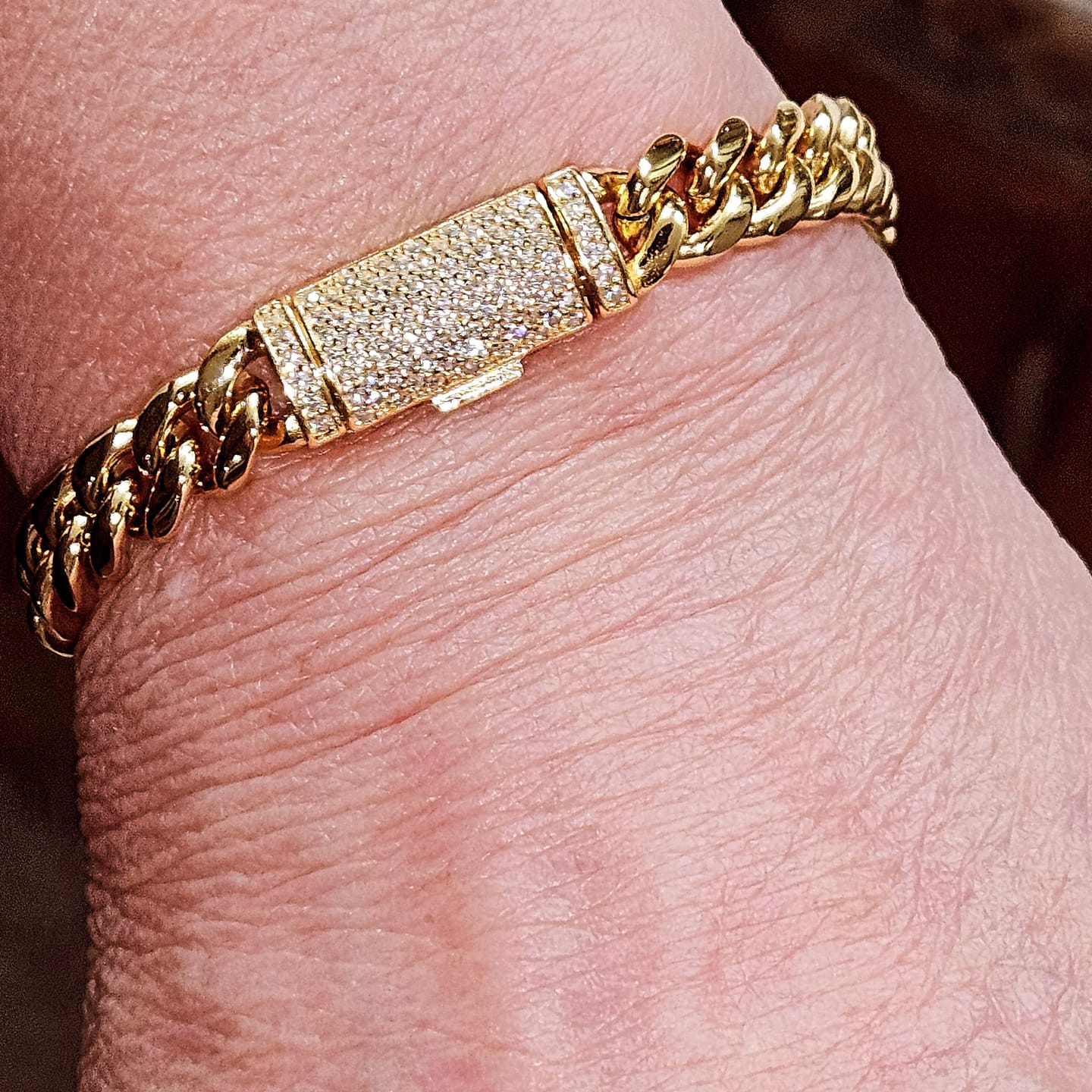 Customer photo review of VVS Moissanite Miami Cuban Chain Steel / .925 Silver