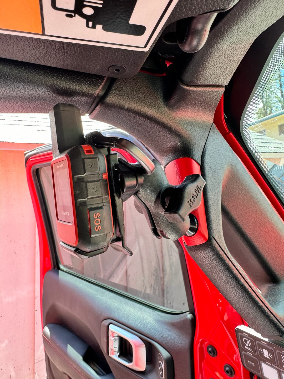 Customer photo review of JL/JLU  A-Pillar Ball Mount Solution