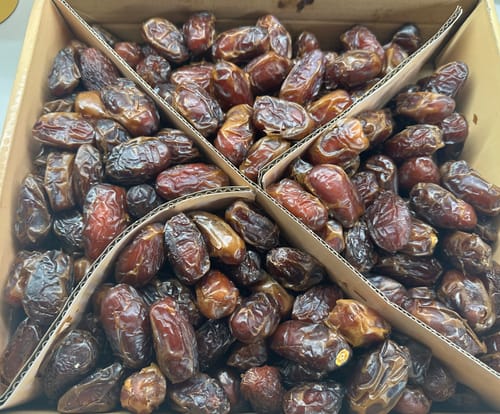 Customer photo review of Soft Rutab Medjool Dates