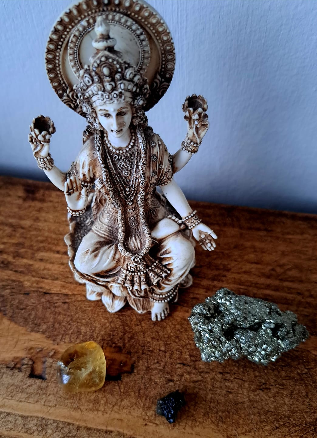 Customer photo review of Natural citrine - Tumblestone - Small