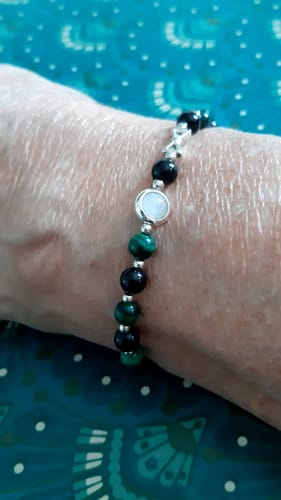 Customer photo review of Bracelet Anti-Douleurs en Malachite et Tourmaline | Argent 925