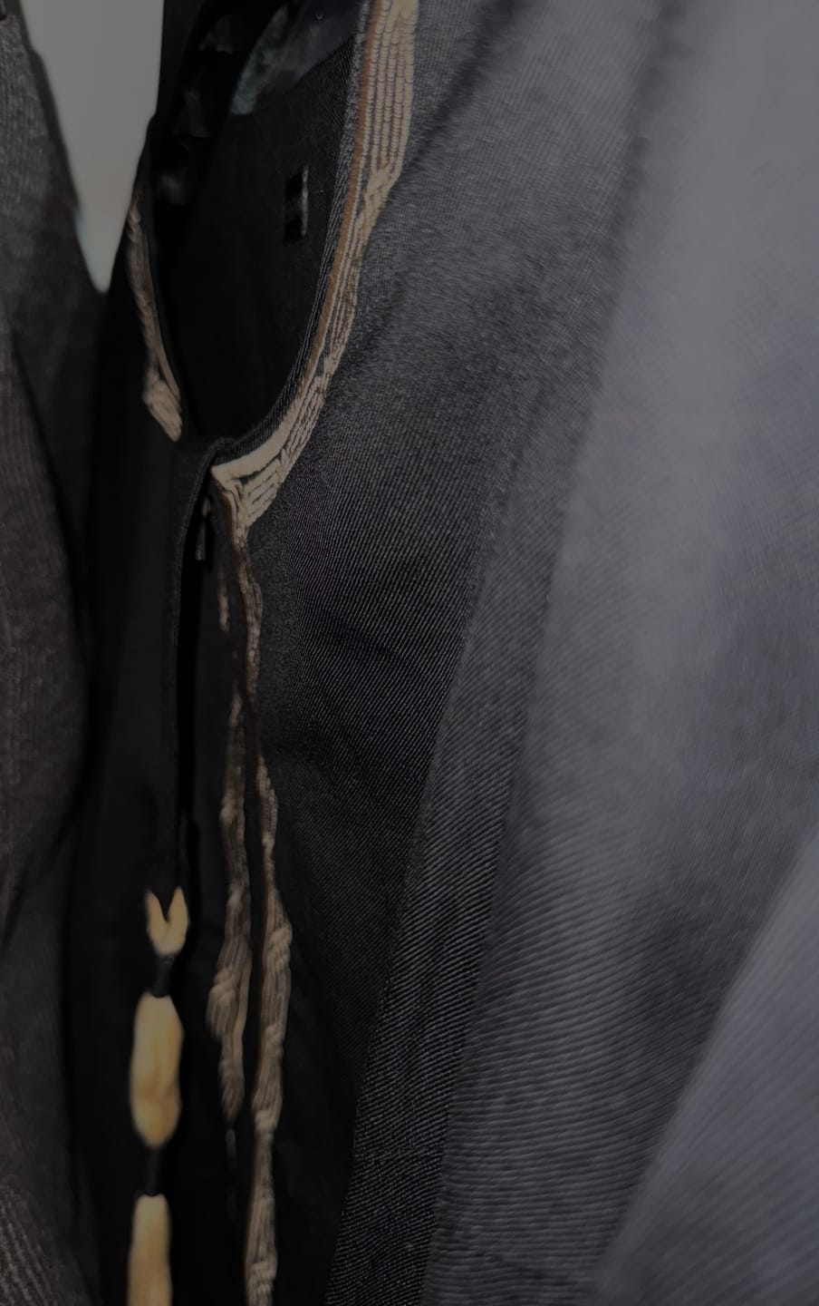 Customer photo review of Luxury Black And Gold Omani Thobe