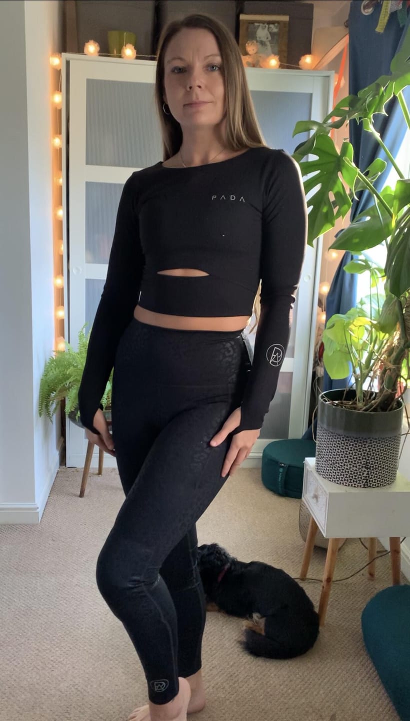 Customer photo review of PADA Knee Padded Leggings