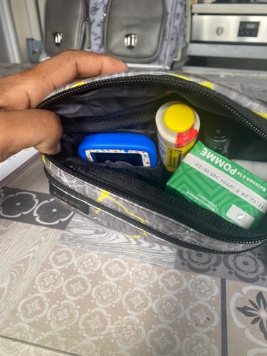 Customer photo review of The fanny pack made for diabetics with cooling system for insulin - Dia-Go Easy!