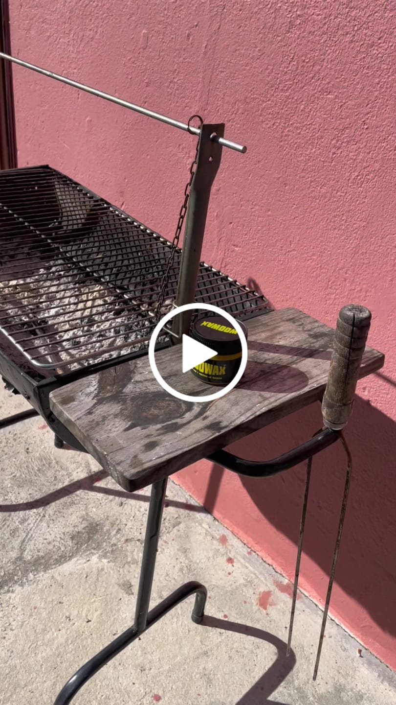Customer video review of Lustrador de Muebles y Madera de Cera de Abejas WooWax
