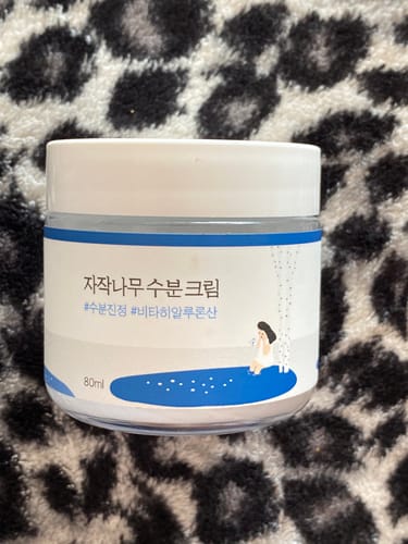 Customer photo review of ROUND LAB Birch Juice Moisturizing Cream veido kremas