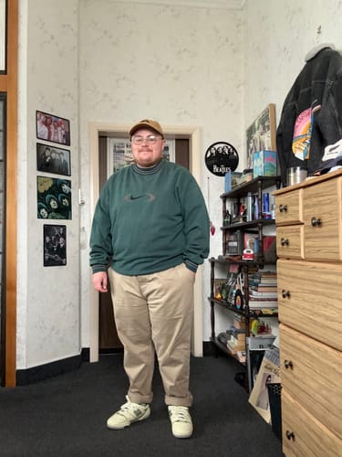 Customer photo review of Vintage Nike Sweatshirt (XL)