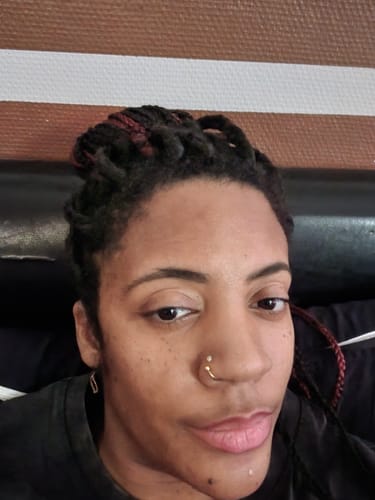 Customer photo review of Louise - petite pierre