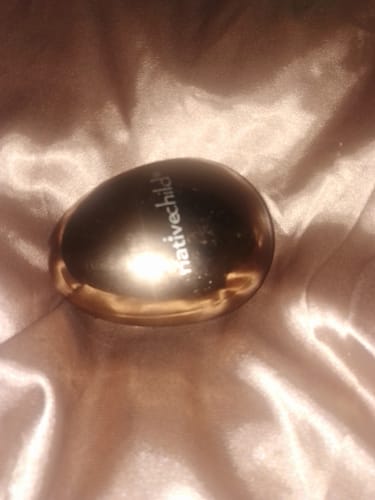 Customer photo review of Native Child Egg Detangling brush - Bronze