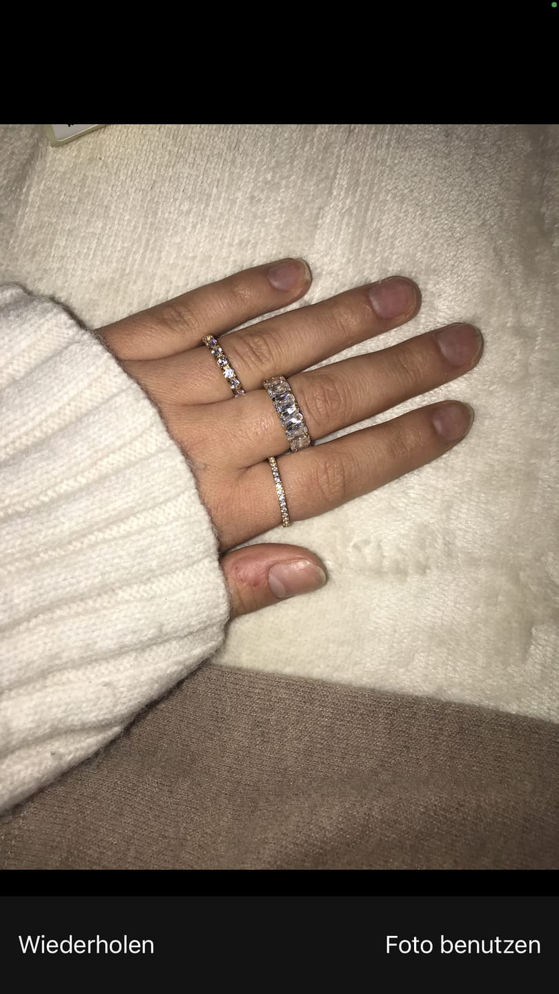 Customer photo review of Cube Stones Ring | 18K vergoldet