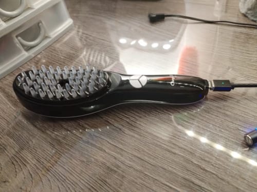 Customer photo review of RevitalBrush - Für starkes & gesundes Haar!