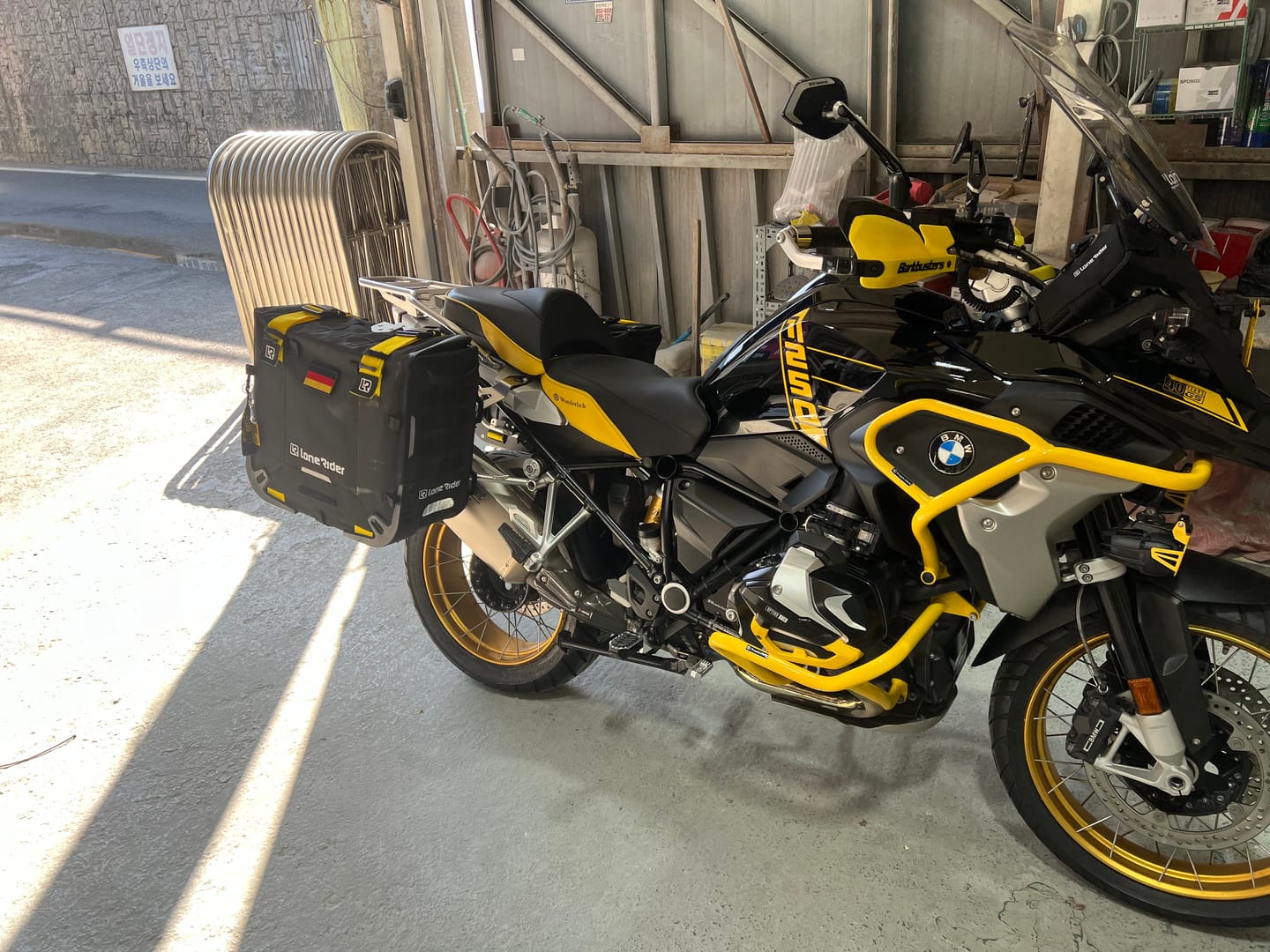 Customer photo review of Color Straps for MotoBags