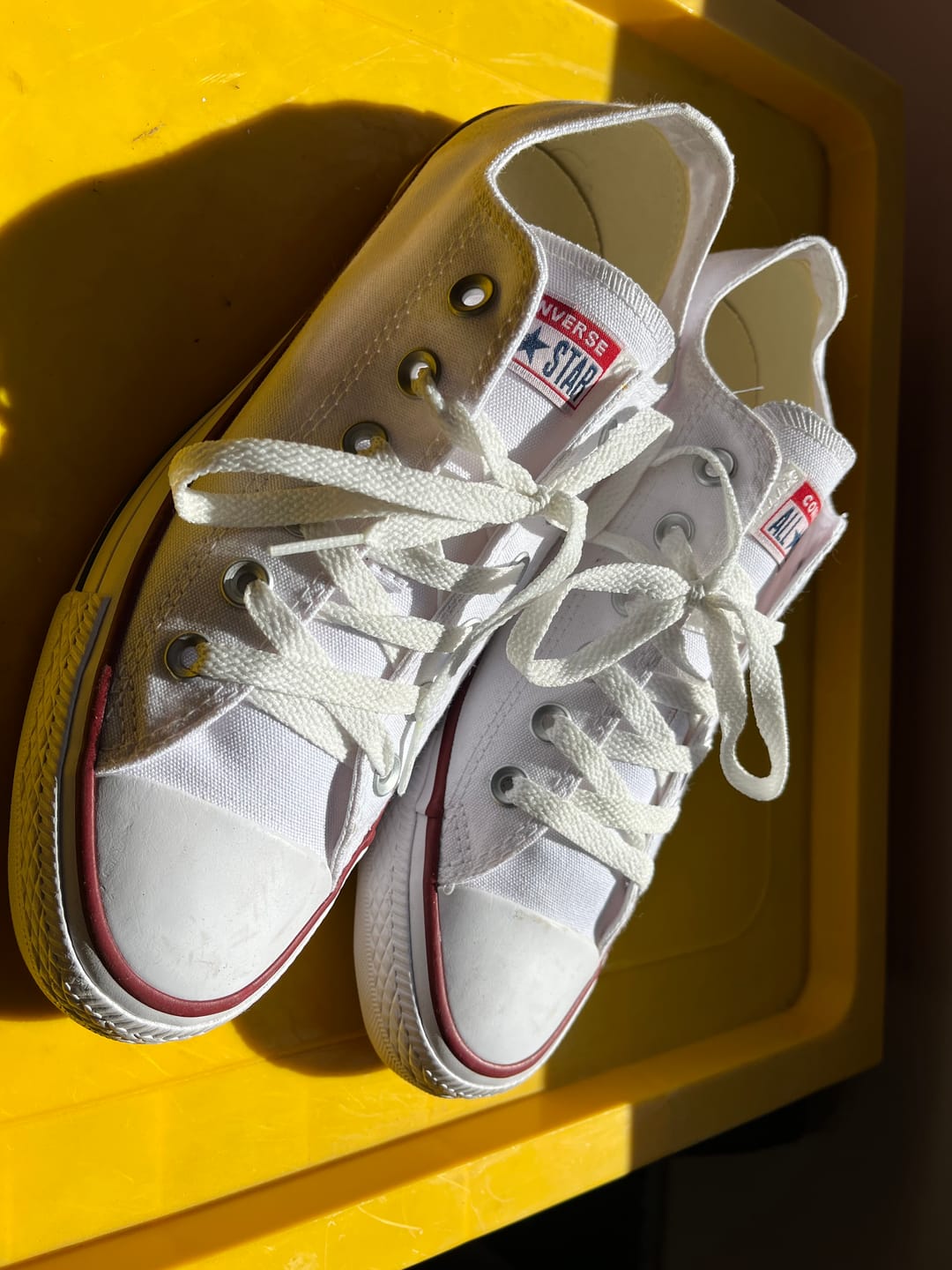 Customer photo review of Zapatilla Converse Chuck Taylor Classic Hombre Blanco