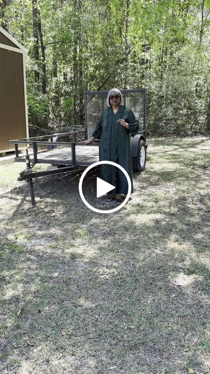 Customer video review of FIRST LADY GREEN -