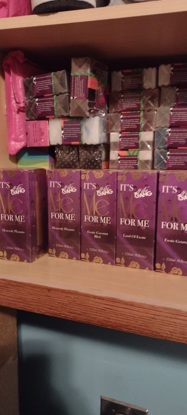 Customer photo review of 1 “24 & More” Shower Gel