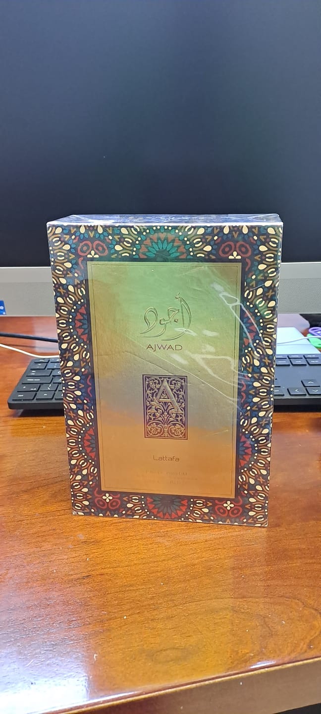 Customer photo review of Ajwad Lattafa Perfumes 60ml
