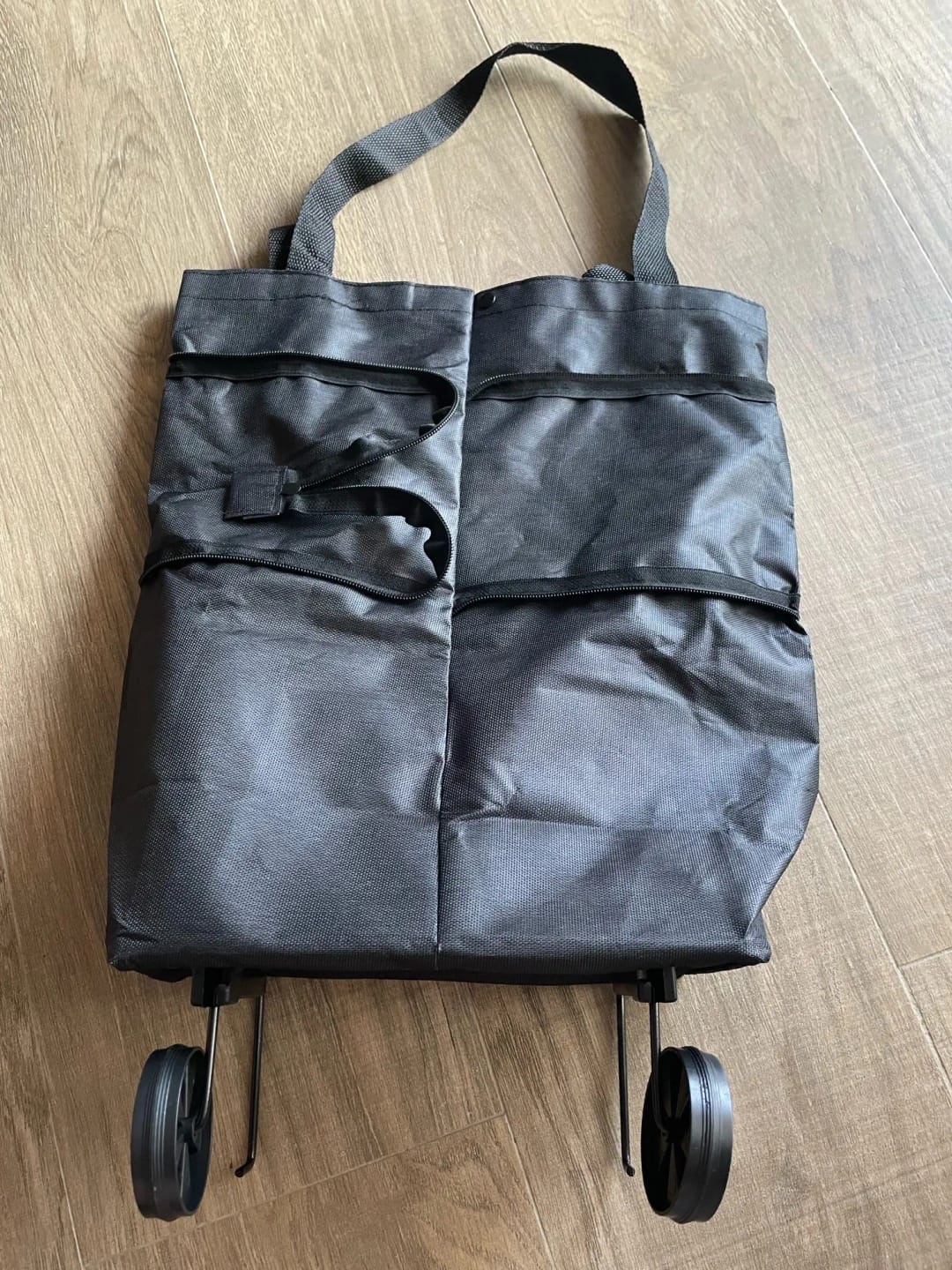 Customer photo review of Sac de Courses Compact Pliable avec Roulettes