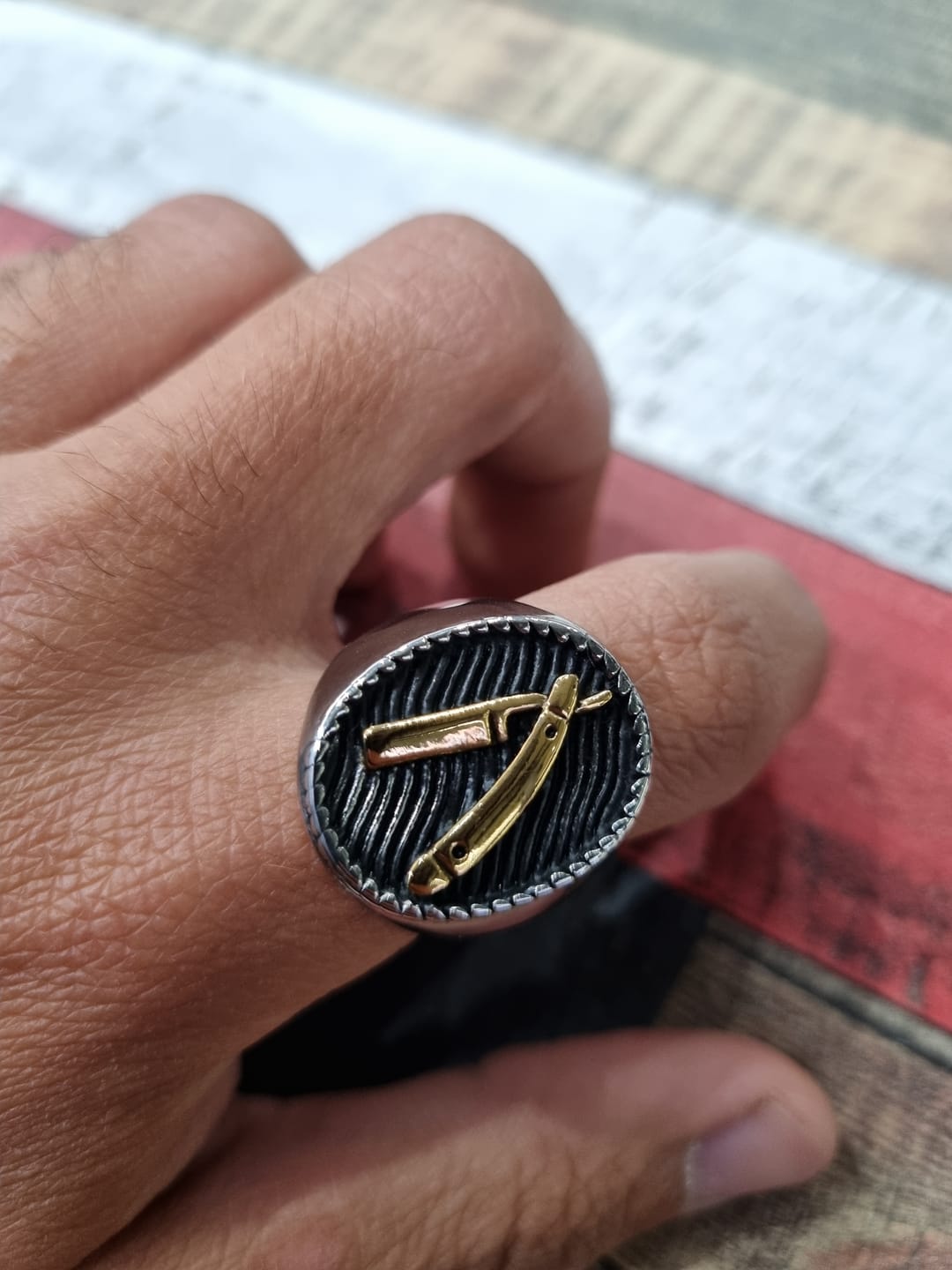 Customer photo review of BARBER CUT. - GOLD