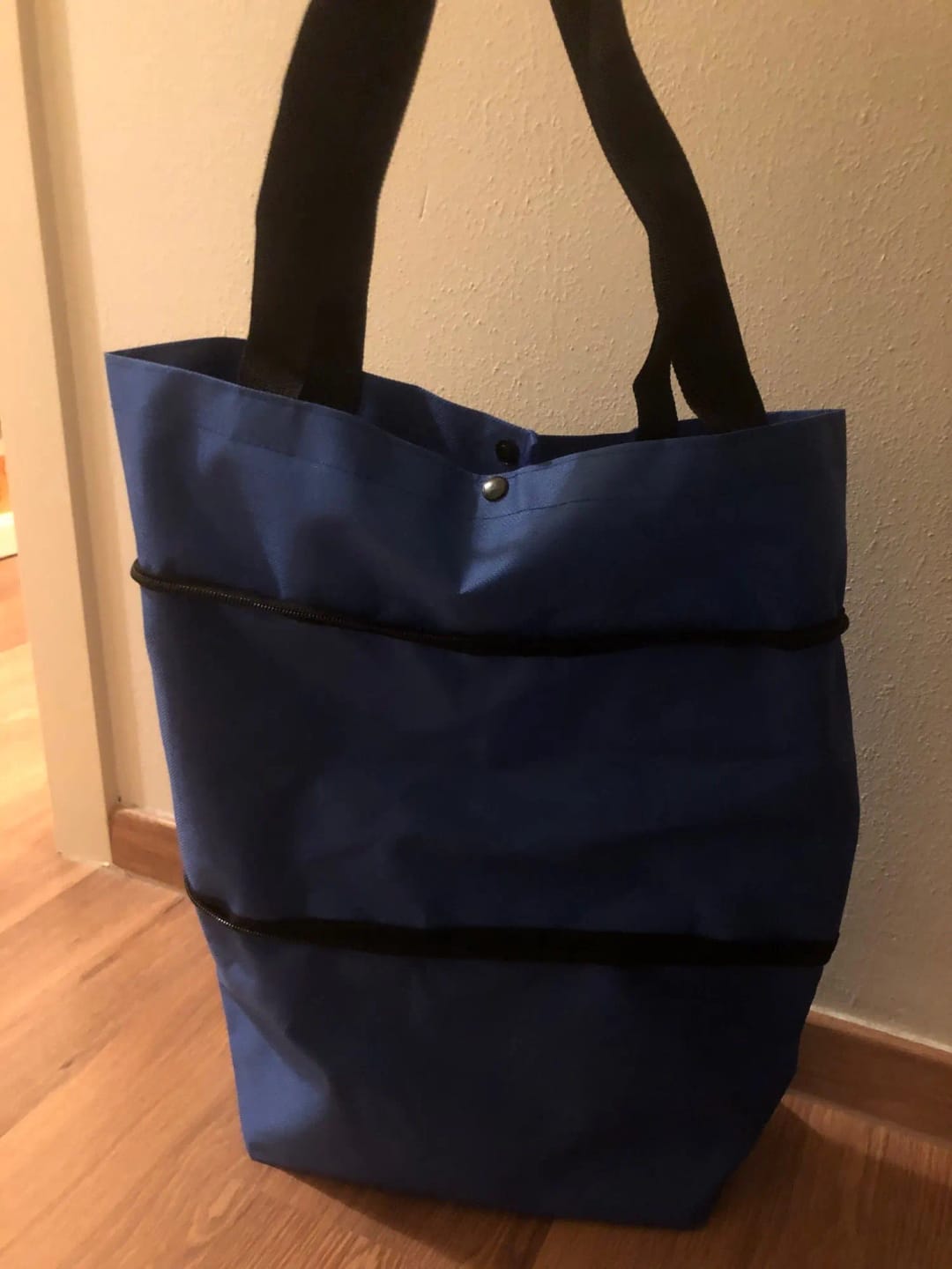 Customer photo review of Sac de Courses Compact Pliable avec Roulettes