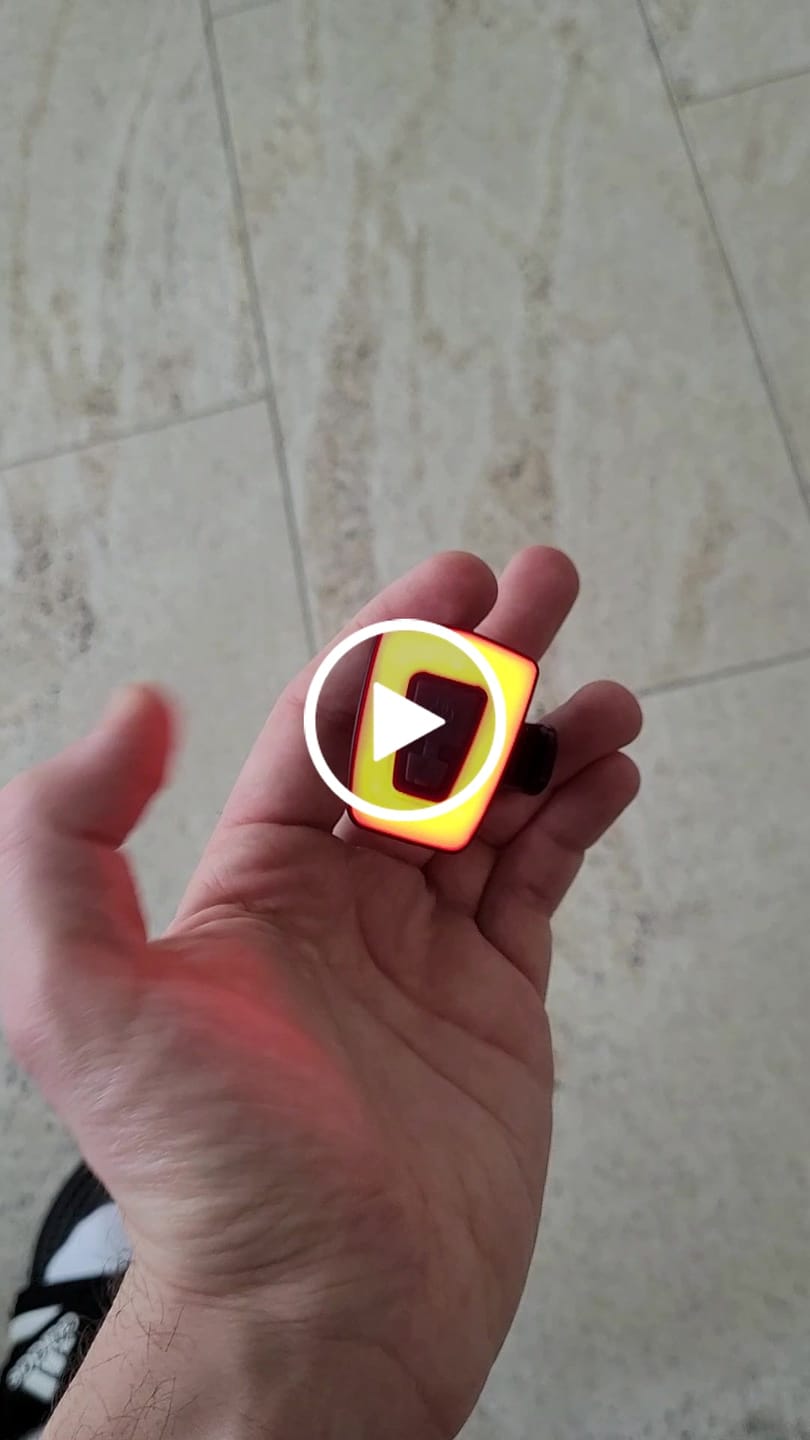 Customer video review of Bikesattel - LED Rücklicht